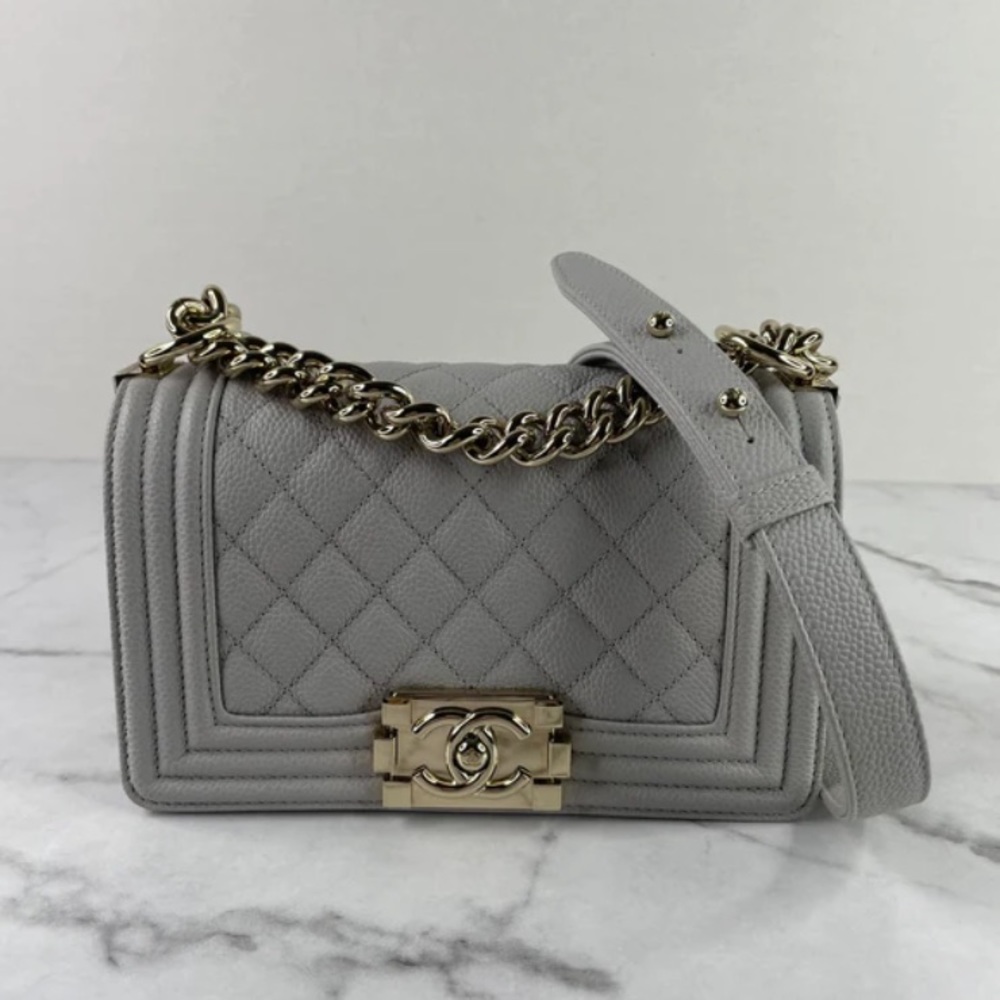 CHANEL MATTE LIGHT GREY CAVIAR